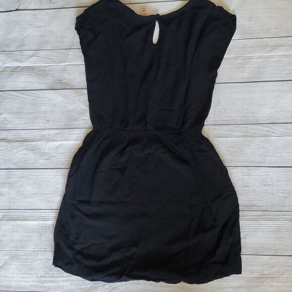 Mossimo Supply Co. Black Dress, Size Medium. - Picture 5 of 6